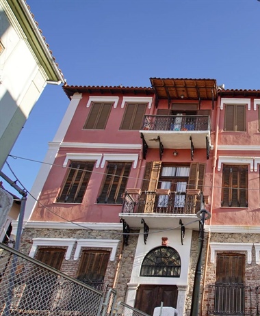 90. Karantai House